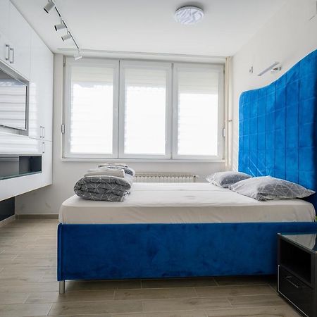 Apartman Nataly Ni Exteriör bild